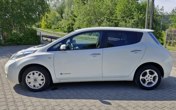 Nissan Leaf cena 22200 przebieg: 90000, rok produkcji 2016 z Ogrodzieniec małe 154